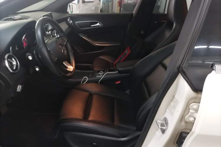 Used Mercedes-Benz CLA 2016 CLA 200 Style Edition Left Front Seat