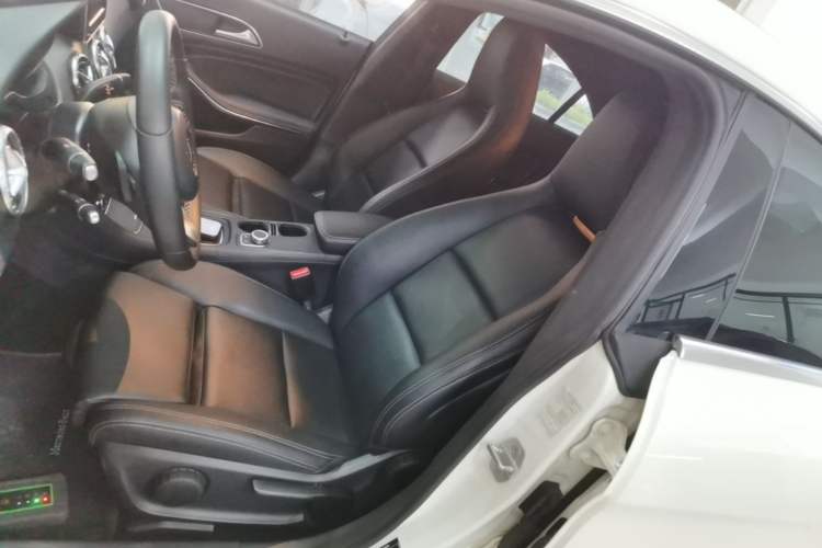 Used Mercedes-Benz CLA 2016 Refreshed CLA 200 Sport Edition Left Front Seat