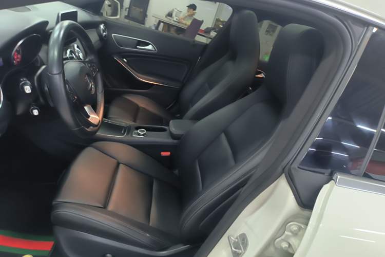 Used Mercedes-Benz CLA 2016 Facelifted CLA 200 Stylish Edition Left Front Seat