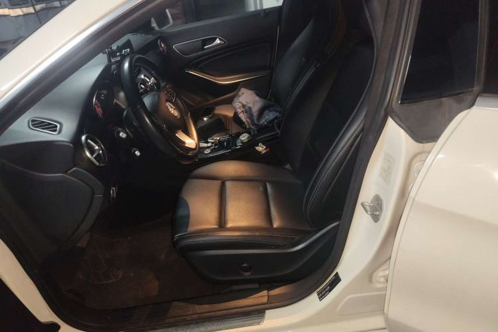 Used Mercedes-Benz CLA  Left Front Seat