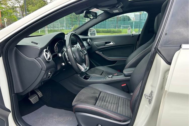 Used Mercedes-Benz CLA 2016 CLA 220 4MATIC Left Front Seat