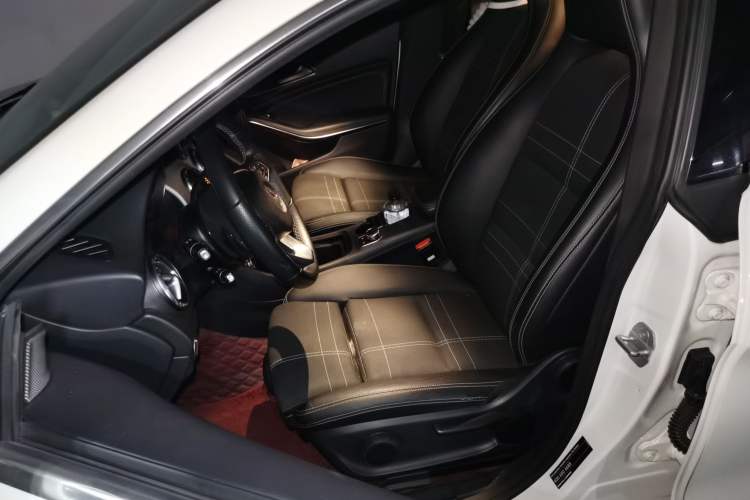 Used Mercedes-Benz CLA 2016 CLA 200 Sport Edition Left Front Seat