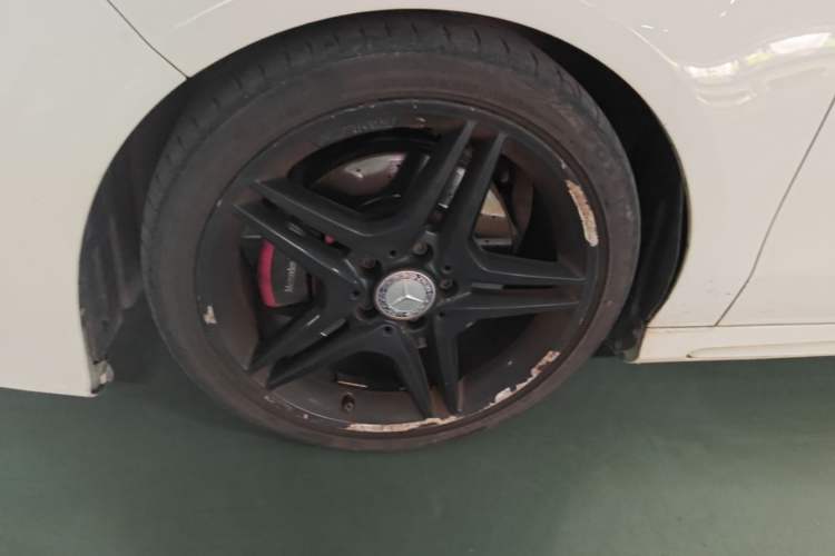 Used Mercedes-Benz CLA 2016 CLA 220 4MATIC Left Front Wheel Hub