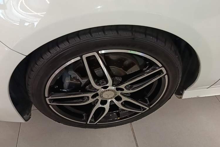 Used Mercedes-Benz CLA 2016 Year Restyled CLA 220 4MATIC Left Front Wheel Hub