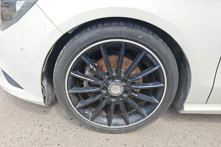 Used Mercedes-Benz CLA 2016 CLA 200 Sport Edition Left Front Wheel Hub
