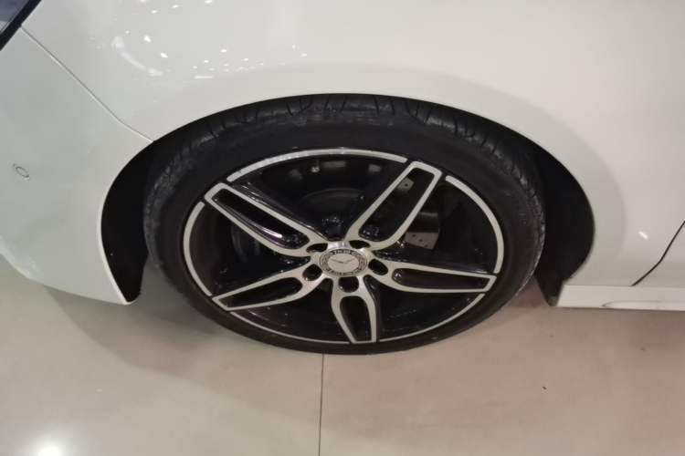 Used Mercedes-Benz CLA 2016 Year Restyled CLA 220 4MATIC Left Front Wheel Hub
