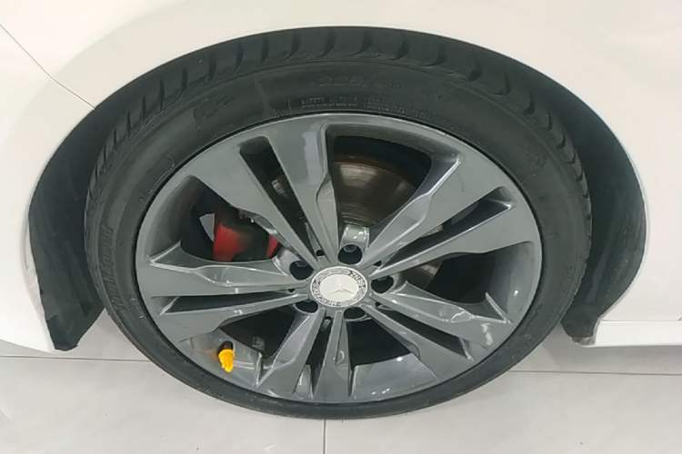 Used Mercedes-Benz CLA 2016 Refreshed CLA 200 Sport Edition Left Front Wheel Hub