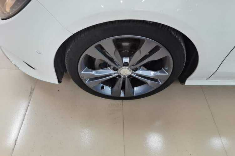 Used Mercedes-Benz CLA 2016 Refreshed CLA 200 Sport Edition Left Front Wheel Hub