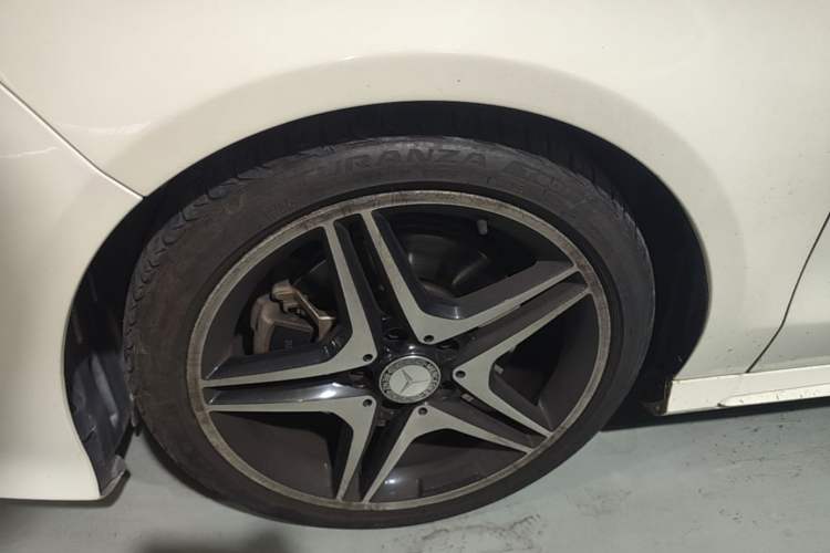 Used Mercedes-Benz CLA 2016 CLA 260 4MATIC Left Front Wheel Hub