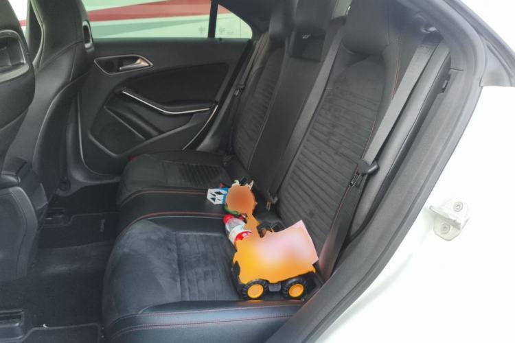 Used Mercedes-Benz CLA 2016 CLA 220 4MATIC Left Rear Seat