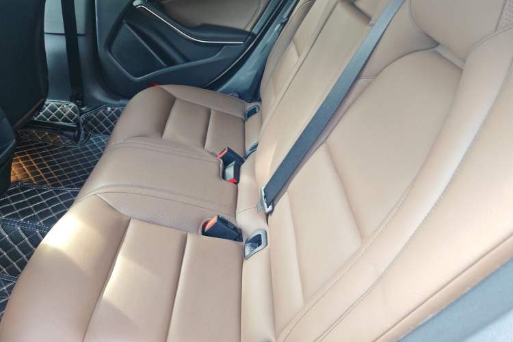 Used Mercedes-Benz CLA 2016 Facelifted CLA 260 4MATIC Left Rear Seat