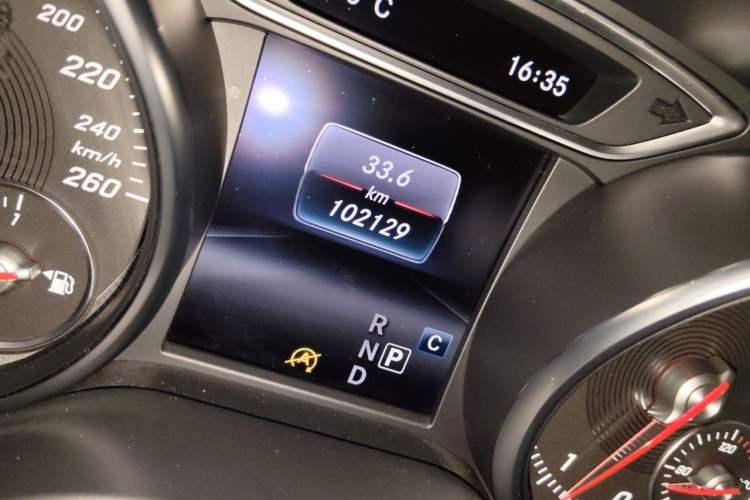 Used Mercedes-Benz CLA 2016 Facelifted CLA 200 Stylish Edition Odometer Close Up