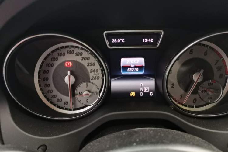 Used Mercedes-Benz CLA 2016 CLA 200 Sport Edition Odometer Close Up