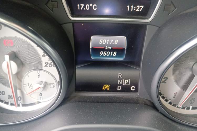 Used Mercedes-Benz CLA 2016 CLA 220 4MATIC Odometer Close Up