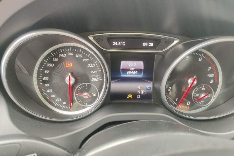 Used Mercedes-Benz CLA 2016 Facelifted CLA 200 Stylish Edition Odometer Close Up