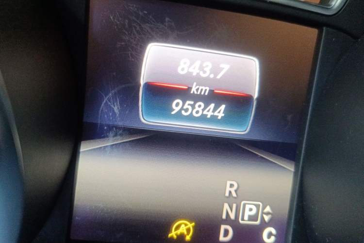 Used Mercedes-Benz CLA 2016 CLA 220 4MATIC Odometer Close Up