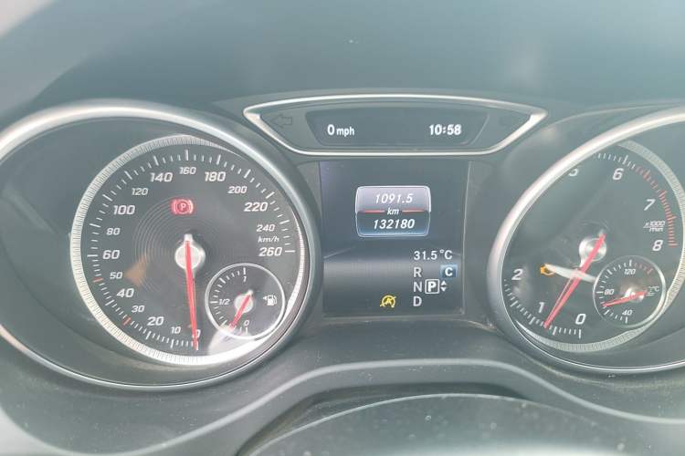 Used Mercedes-Benz CLA 2016 Facelifted CLA 200 Stylish Edition Odometer Close Up