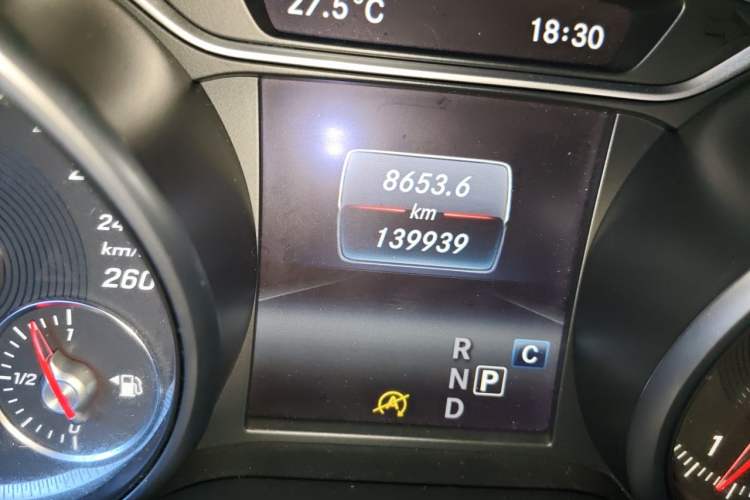 Used Mercedes-Benz CLA 2016 Facelifted CLA 200 Stylish Edition Odometer Close Up