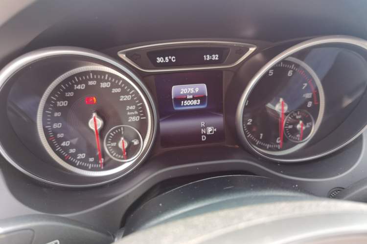 Used Mercedes-Benz CLA 2016 Facelifted CLA 200 Stylish Edition Odometer Close Up