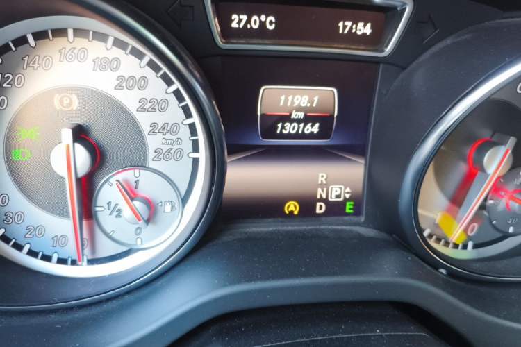 Used Mercedes-Benz CLA 2016 CLA 220 4MATIC Odometer Close Up