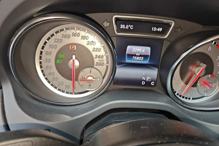 Used Mercedes-Benz CLA 2016 CLA 200 Style Edition Odometer Close Up