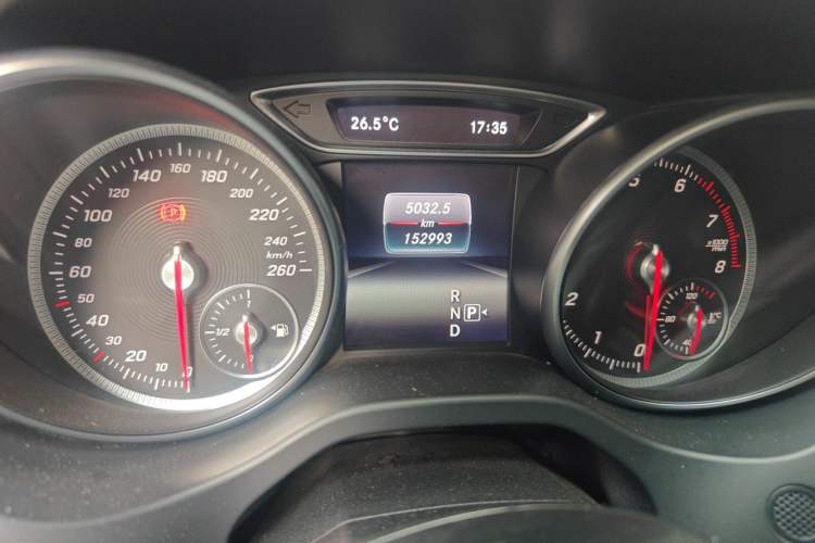 Used Mercedes-Benz CLA 2016 Facelifted CLA 200 Stylish Edition Odometer Close Up