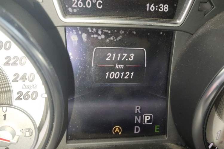 Used Mercedes-Benz CLA 2016 CLA 260 4MATIC Odometer Close Up