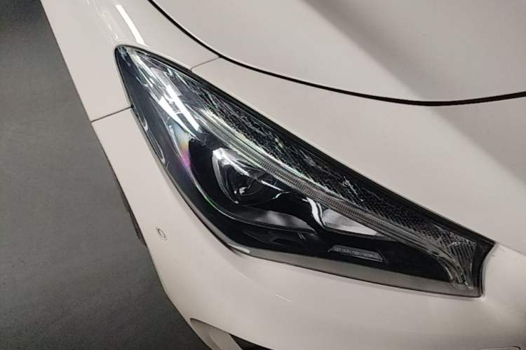 Used Mercedes-Benz CLA 2016 Facelifted CLA 200 Stylish Edition Right Front Headlight