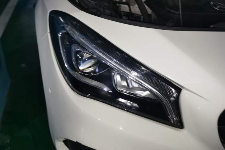Used Mercedes-Benz CLA 2016 Year Restyled CLA 220 4MATIC Right Front Headlight