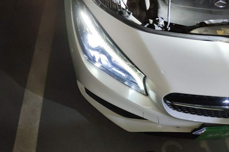 Used Mercedes-Benz CLA 2016 Facelifted CLA 260 4MATIC Right Front Headlight