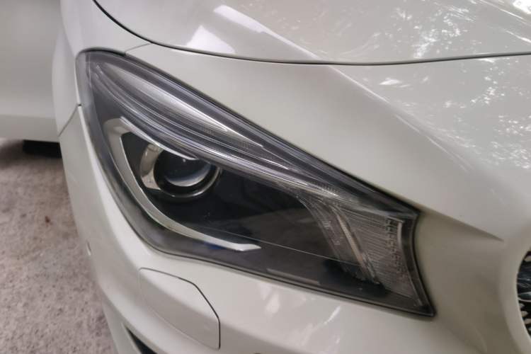 Used Mercedes-Benz CLA 2016 CLA 260 4MATIC Right Front Headlight