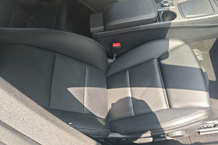 Used Mercedes-Benz CLA 2016 CLA 200 Style Edition Right Front Seat