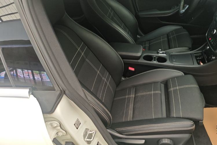 Used Mercedes-Benz CLA 2016 CLA 200 Sport Edition Right Front Seat