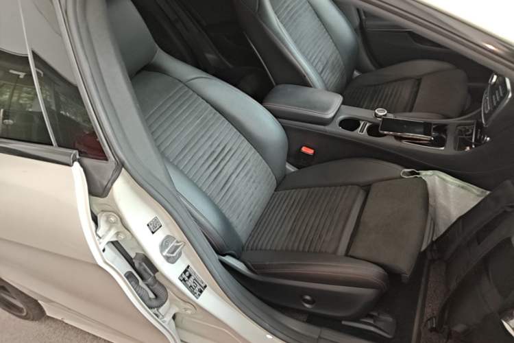 Used Mercedes-Benz CLA 2016 Year Restyled CLA 220 4MATIC Right Front Seat