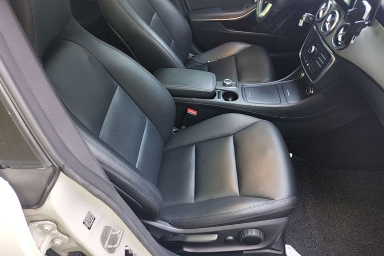 Used Mercedes-Benz CLA 2016 CLA 200 Style Edition Right Front Seat
