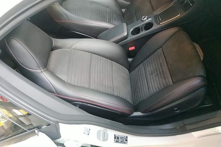 Used Mercedes-Benz CLA 2016 Year Restyled CLA 220 4MATIC Right Front Seat
