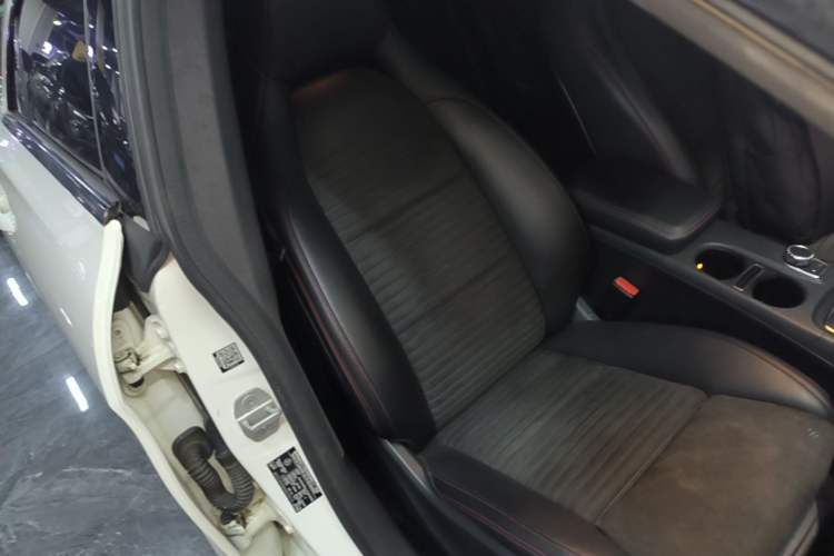 Used Mercedes-Benz CLA 2016 Year Restyled CLA 220 4MATIC Right Front Seat