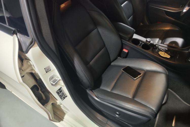Used Mercedes-Benz CLA 2016 CLA 260 4MATIC Right Front Seat