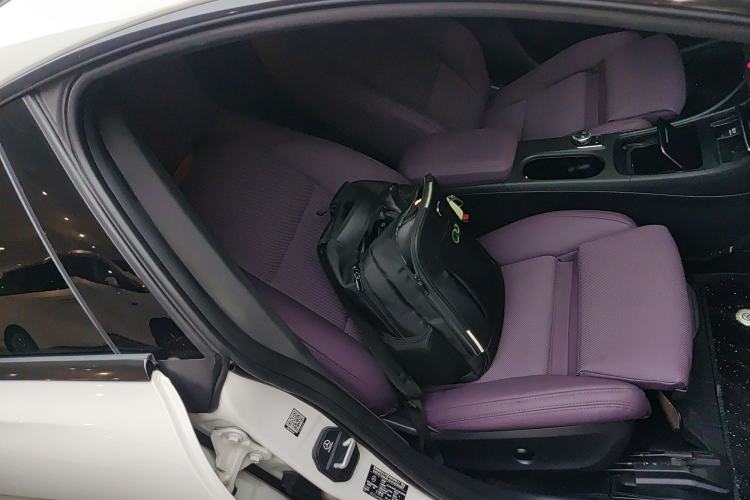 Used Mercedes-Benz CLA 2016 Year Restyled CLA 220 4MATIC Right Front Seat