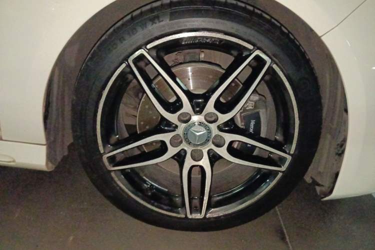 Used Mercedes-Benz CLA 2016 Year Restyled CLA 220 4MATIC Right Front Wheel Hub