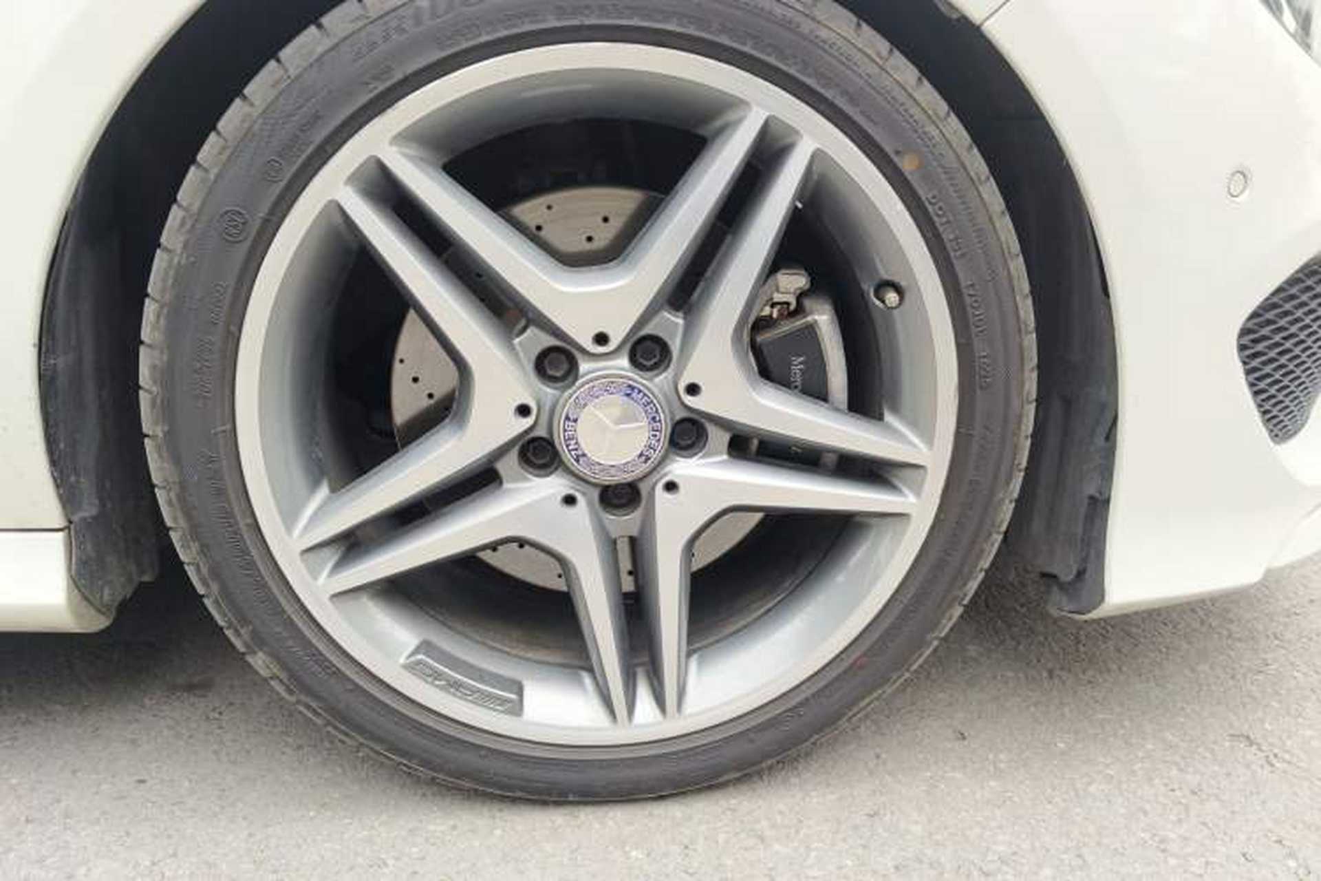 Used Mercedes-Benz CLA 2016 CLA 220 4MATIC Right Front Wheel Hub