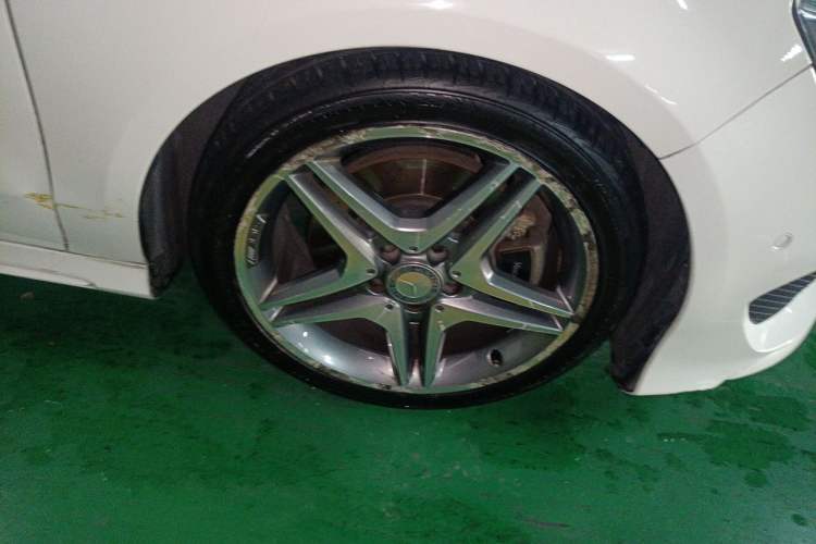 Used Mercedes-Benz CLA 2016 CLA 220 4MATIC Right Front Wheel Hub