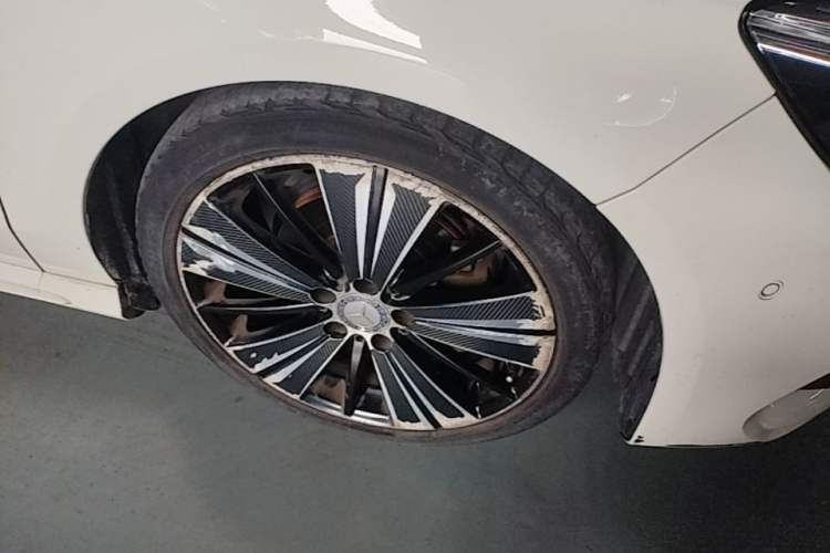 Used Mercedes-Benz CLA 2016 Facelifted CLA 200 Stylish Edition Right Front Wheel Hub