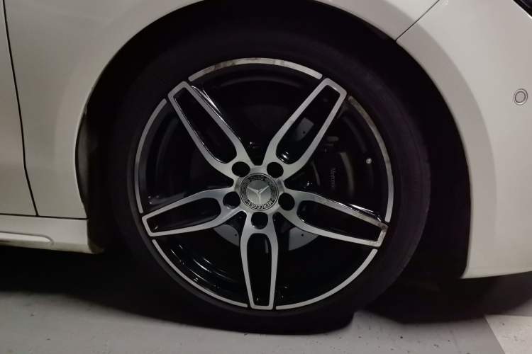 Used Mercedes-Benz CLA 2016 Year Restyled CLA 220 4MATIC Right Front Wheel Hub