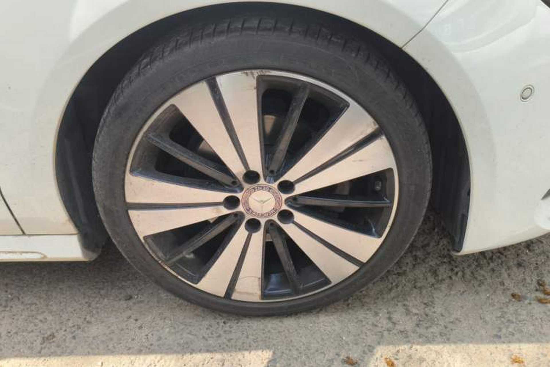 Used Mercedes-Benz CLA 2016 Facelifted CLA 200 Stylish Edition Right Front Wheel Hub