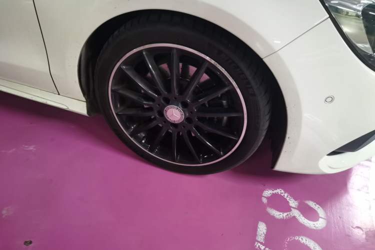 Used Mercedes-Benz CLA 2016 Facelifted CLA 260 4MATIC Right Front Wheel Hub