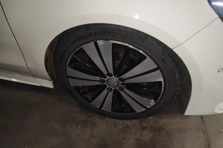 Used Mercedes-Benz CLA 2016 Facelifted CLA 200 Stylish Edition Right Front Wheel Hub