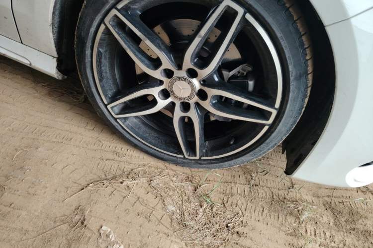 Used Mercedes-Benz CLA 2016 Year Restyled CLA 220 4MATIC Right Front Wheel Hub