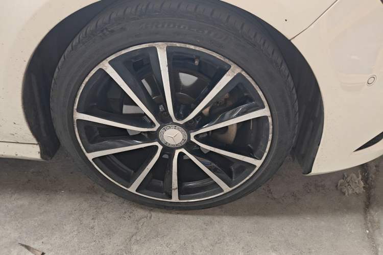Used Mercedes-Benz CLA 2016 CLA 200 Style Edition Right Front Wheel Hub