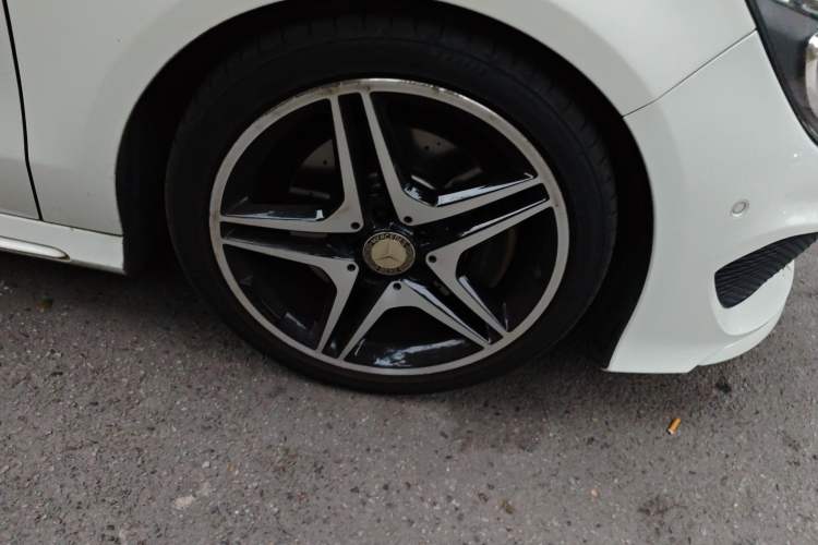 Used Mercedes-Benz CLA 2016 CLA 260 4MATIC Right Front Wheel Hub